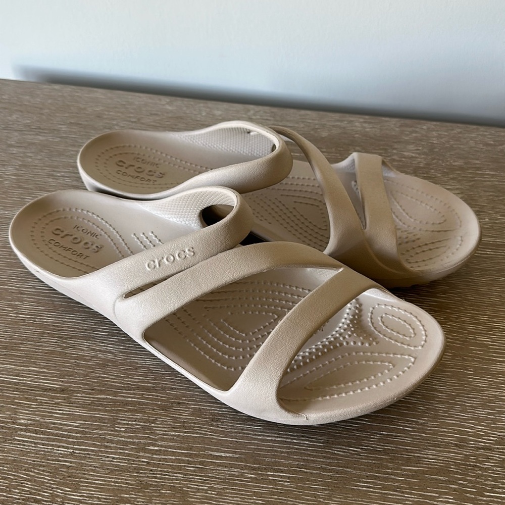 Crocs Women's Getaway Sandals size 10